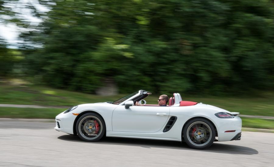  Porsche 718 Boxster S 2016 года  (NA) (фото 5 из 31)